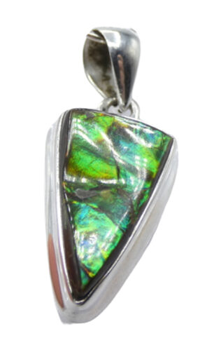 Pendente in Ammolite triangolare     AMMP03