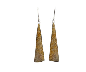 Orecchini in Corallo Fossile triangolari   FOCEA03