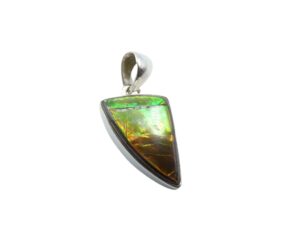 Pendente in Ammolite triangolare     AMMP/14