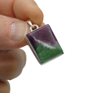 Pendente in Rubino Zoisite quadrato       RZPE06
