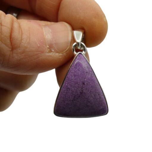 Pendente in Purpurite di forma triangolare