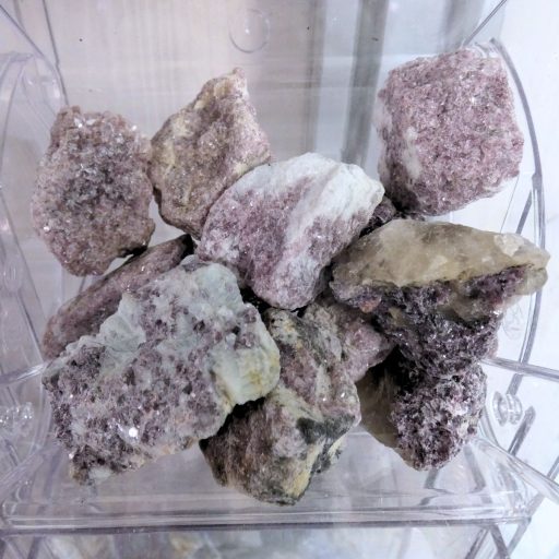 Pezzi Grezzi in Lepidolite