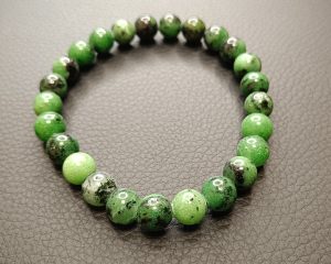 Braccialetto in ruby zoisite