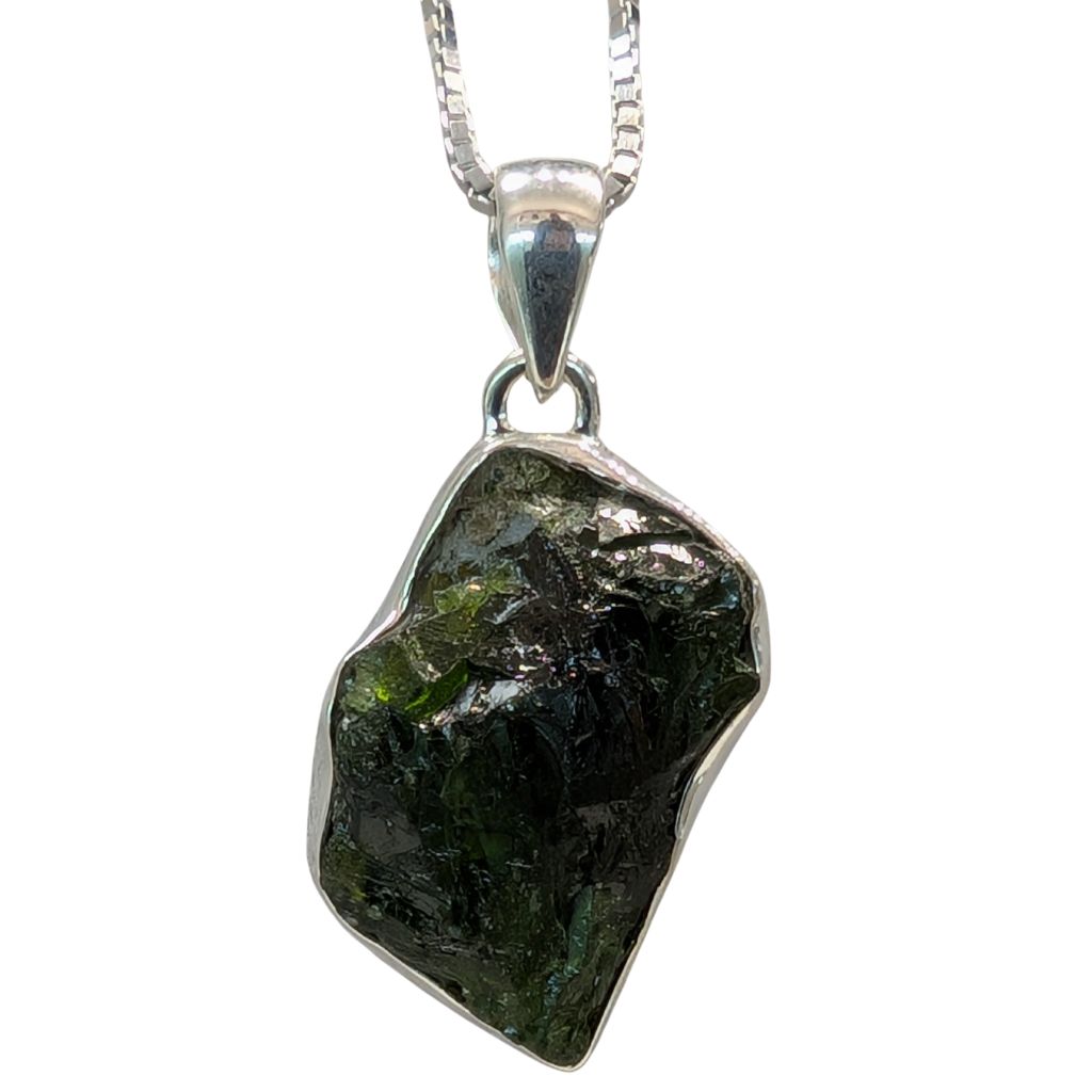 Pendente in cromo diopside free form 2 Pendente in cromo diopside free form